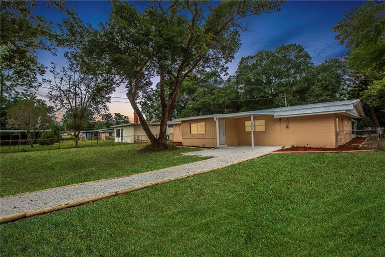 Photo 35 of 36 - 8301 Edie Way, Orlando, FL 32810