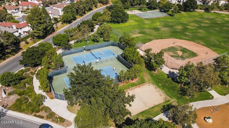 Photo 36 of 40 - 4891 Lazio Way, Oak Park, CA 91377