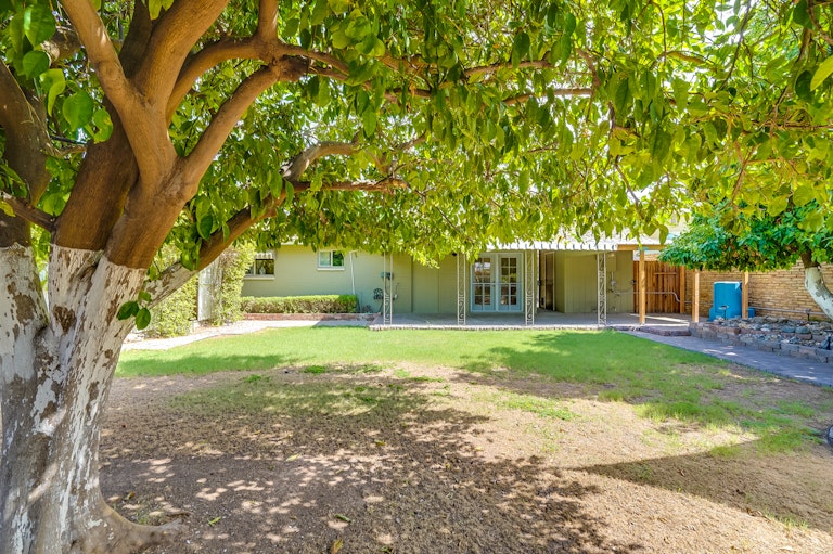 Photo 5 of 15 - 3739 W Las Palmaritas Dr, Phoenix, AZ 85051