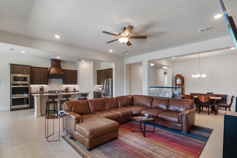 Photo 9 of 40 - 2500 Pampas Ct, Forney, TX 75126
