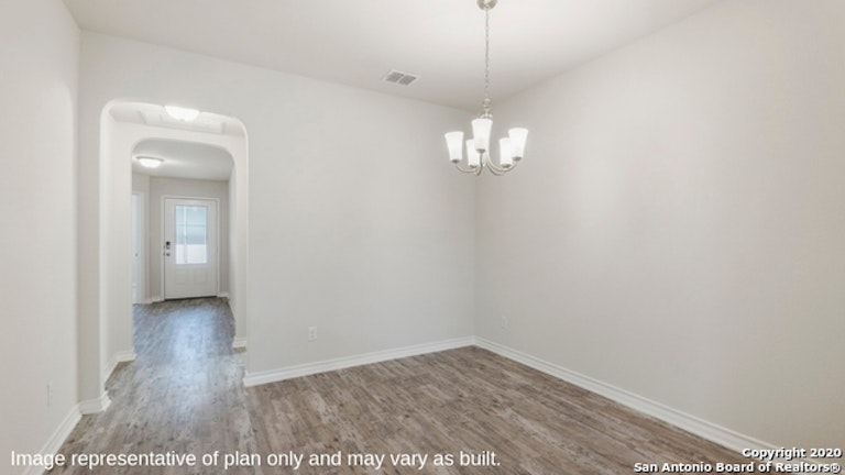Photo 9 of 60 - 6831 Kingsley Edge, San Antonio, TX 78252