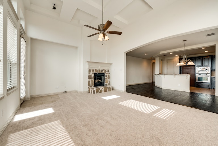 Photo 11 of 29 - 8268 Paisley, The Colony, TX 75056