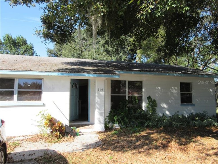 Photo 1 of 10 - 515 Norfolk Cir, Lakeland, FL 33801