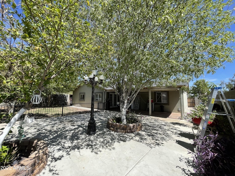 Photo 25 of 28 - 6414 W Avalon Dr, Phoenix, AZ 85033