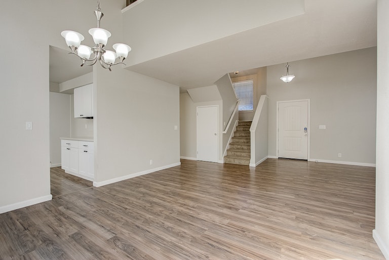 Photo 10 of 31 - 7441 Fireweed Cir, Citrus Heights, CA 95610