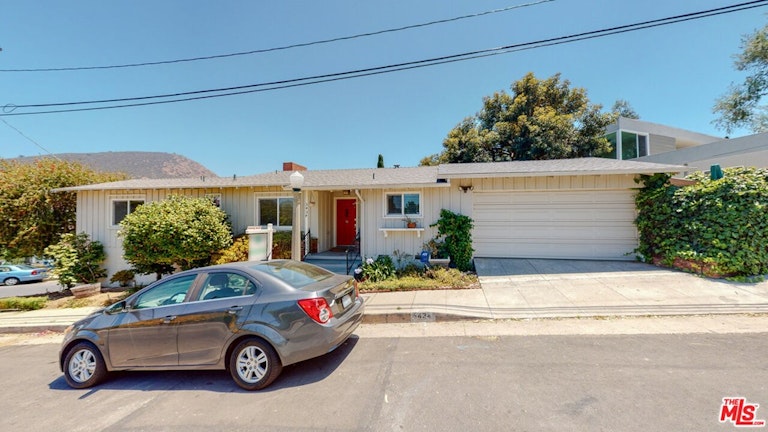 Photo 17 of 18 - 3434 Blair Dr, Los Angeles, CA 90068