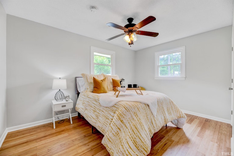 Photo 26 of 36 - 818 Shannon Dr, Chapel Hill, NC 27516