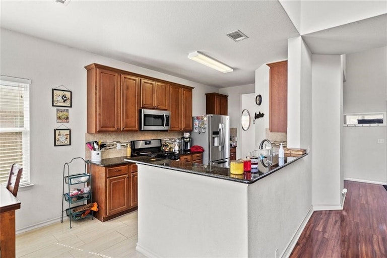 Photo 15 of 39 - 20801 Penny Royal Dr, Pflugerville, TX 78660
