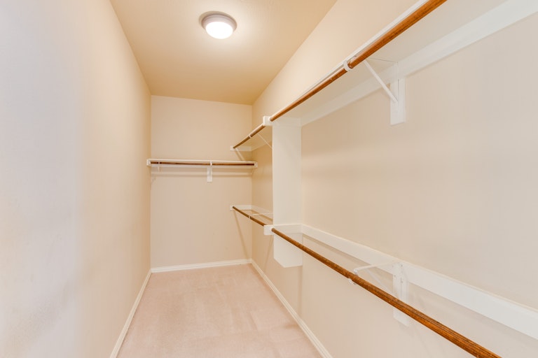 Photo 21 of 38 - 1716 Lake Wood Trl, Little Elm, TX 75068