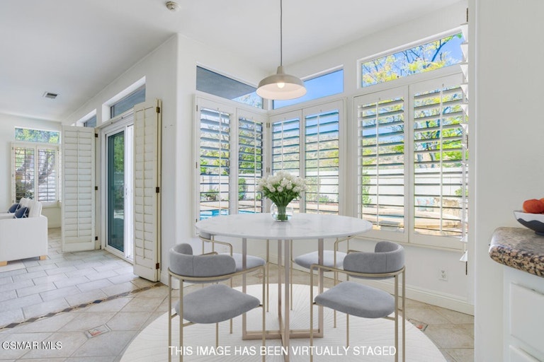 Photo 12 of 31 - 617 Breckenridge Pl, Simi Valley, CA 93065