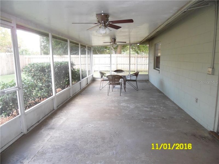 Photo 16 of 18 - 506 Wavecrest Dr, Orlando, FL 32807