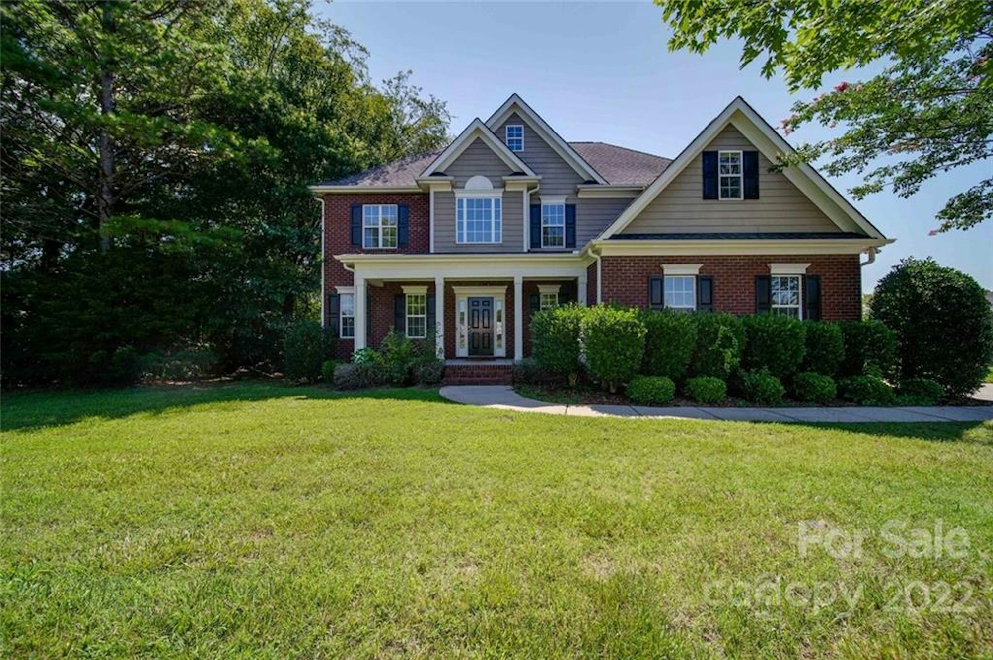 Photo 1 of 40 - 108 N Gibbs Rd, Mooresville, NC 28117