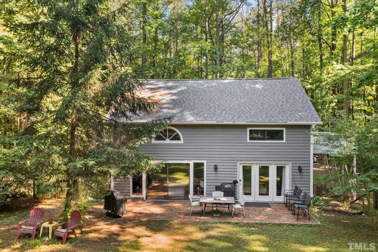 Photo 8 of 36 - 317 Stony Hill Rd, Chapel Hill, NC 27516