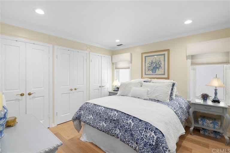 Photo 13 of 28 - 308 E Oceanfront, Newport Beach, CA 92661