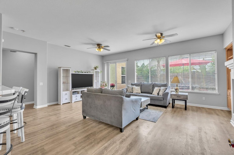 Photo 7 of 55 - 7831 Lahontan Ct, Sacramento, CA 95829