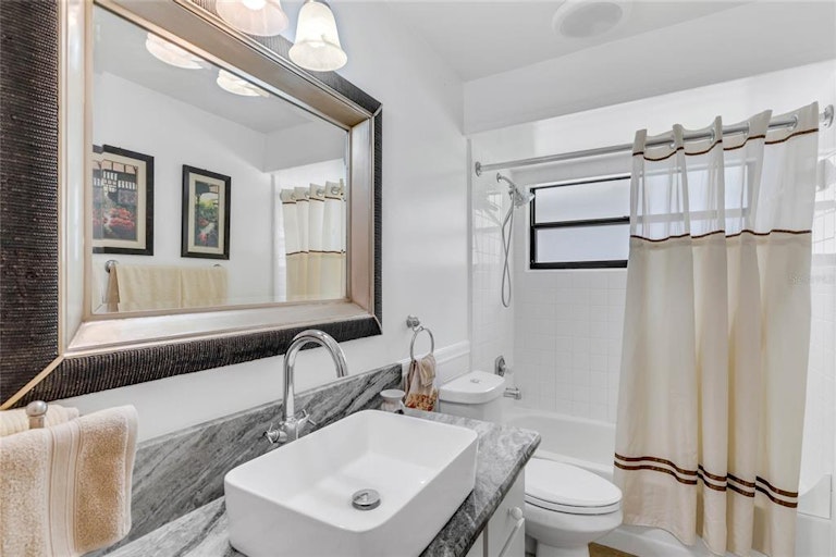 Photo 30 of 38 - 1102 Trotwood Blvd, Winter Springs, FL 32708