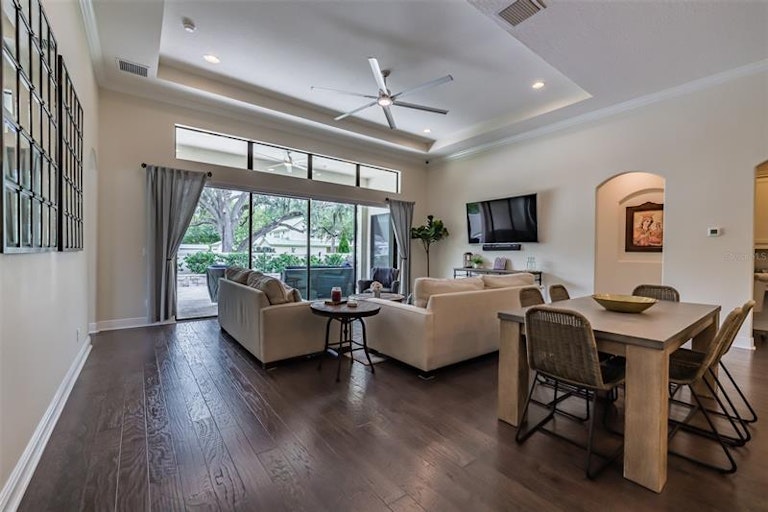 Photo 15 of 57 - 16532 Ballyshannon Dr, Tampa, FL 33624