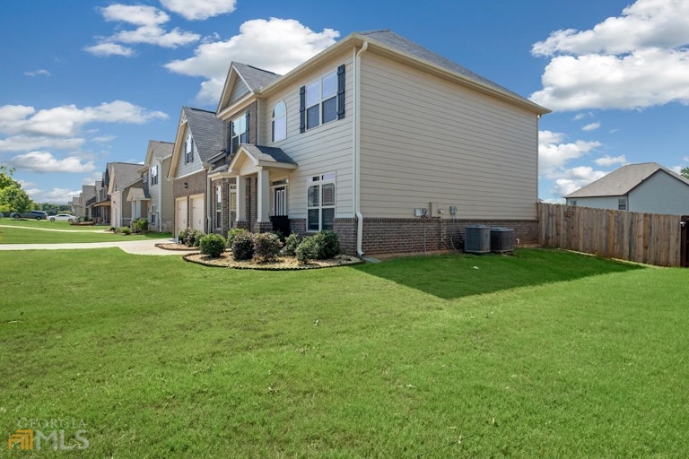 Photo 34 of 37 - 537 Harmony Way, Locust Grove, GA 30248