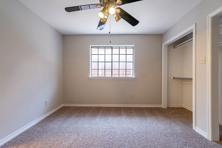 Photo 25 of 36 - 1721 Knob Hill Dr, Garland, TX 75043