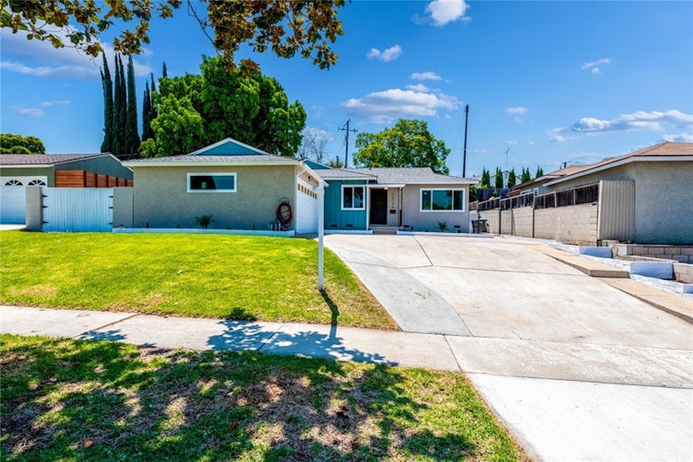 Photo 1 of 27 - 12134 Singleton Dr, La Mirada, CA 90638