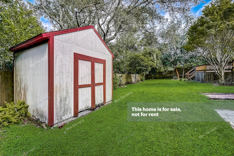 Photo 16 of 33 - 5341 Julington Ridge Dr S, Jacksonville, FL 32258