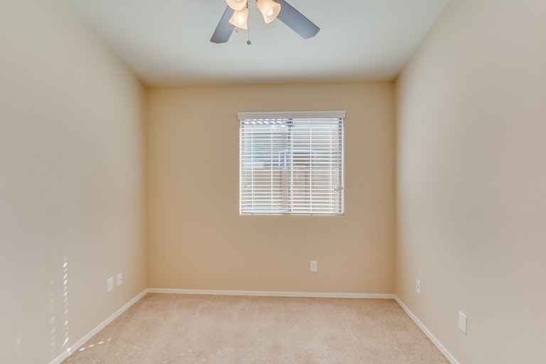 Photo 18 of 29 - 10027 W Flavia Hvn, Tolleson, AZ 85353