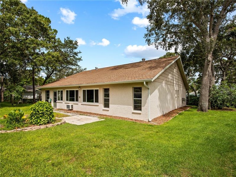 Photo 41 of 65 - 6144 Muirfield Ct, Spring Hill, FL 34606