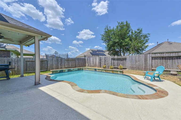 Photo 26 of 29 - 18902 Pinewood Point Ln, Tomball, TX 77377