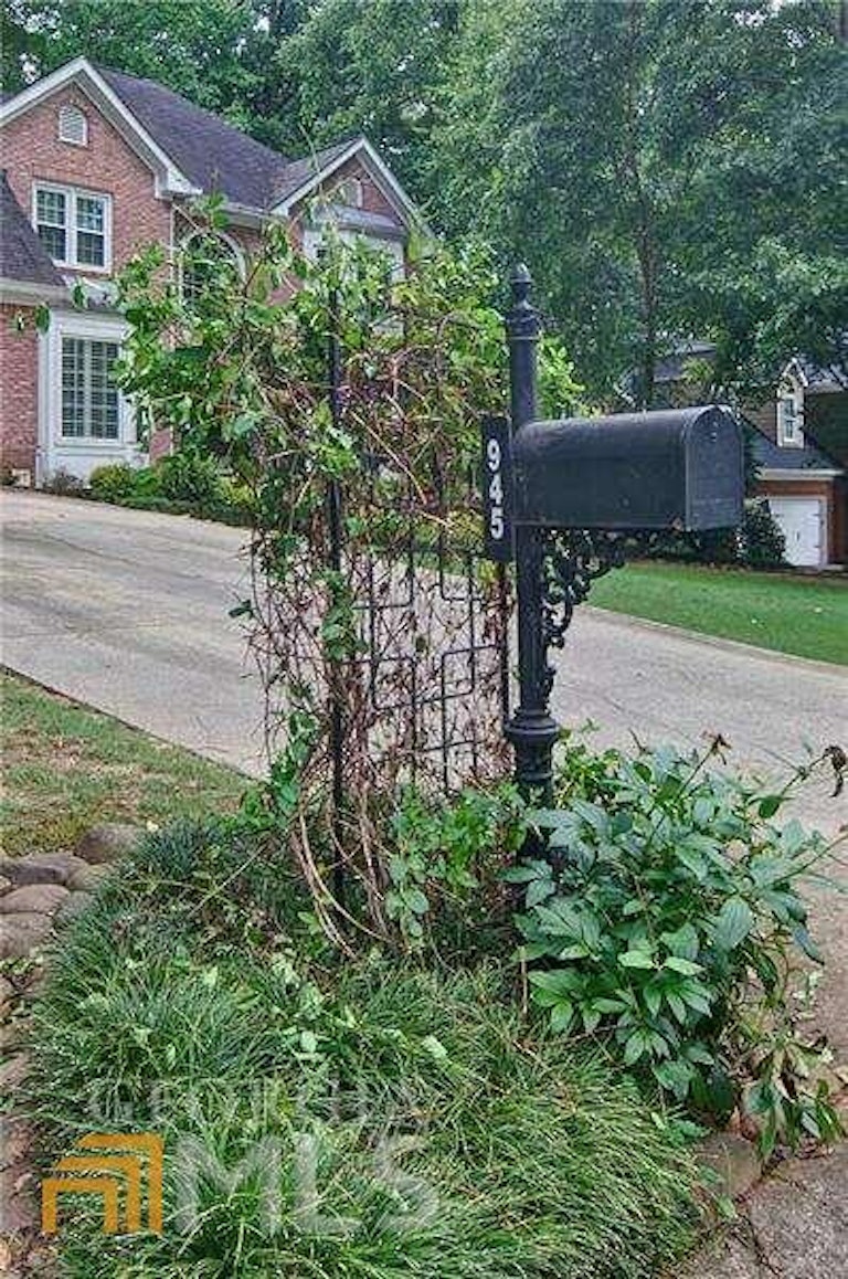 Photo 72 of 78 - 945 Whitehawk Trl, Lawrenceville, GA 30043