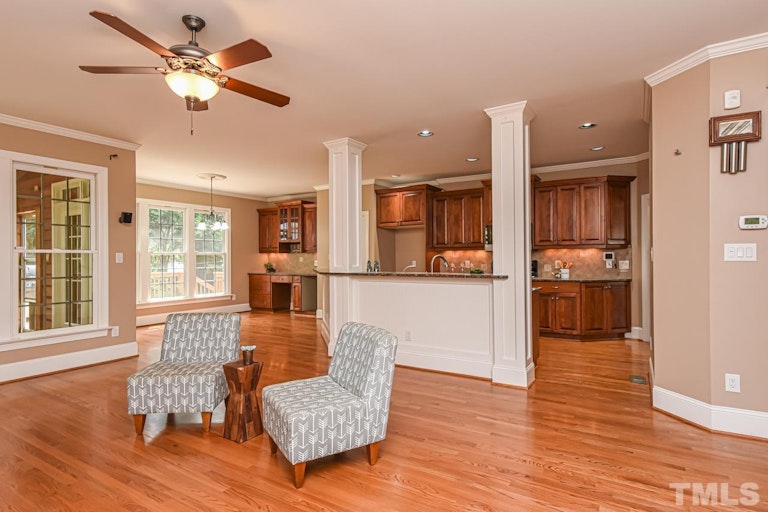Photo 7 of 34 - 3912 Heritage View Trl, Wake Forest, NC 27587