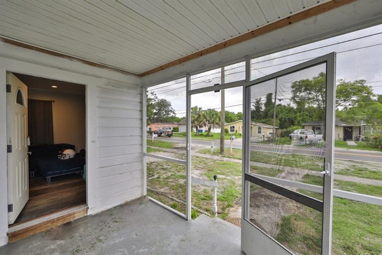 Photo 21 of 25 - 1138 Belleair Rd, Clearwater, FL 33756