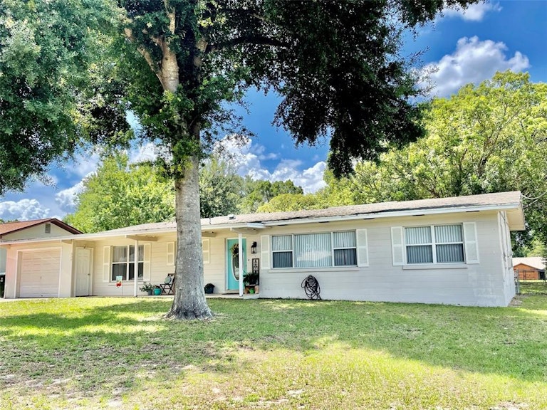 Photo 21 of 23 - 550 E Thelma St, Lake Alfred, FL 33850
