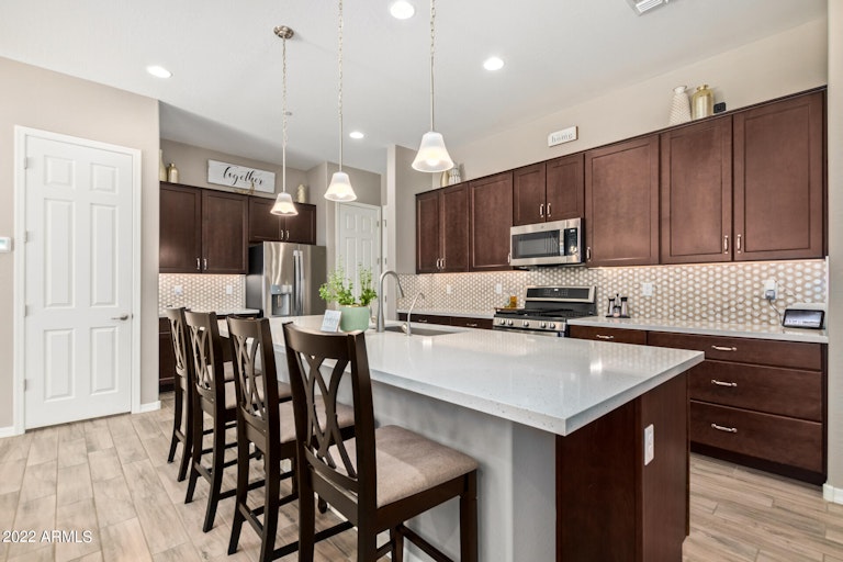 Photo 1 of 49 - 1973 W Kinfield Trl, Phoenix, AZ 85085