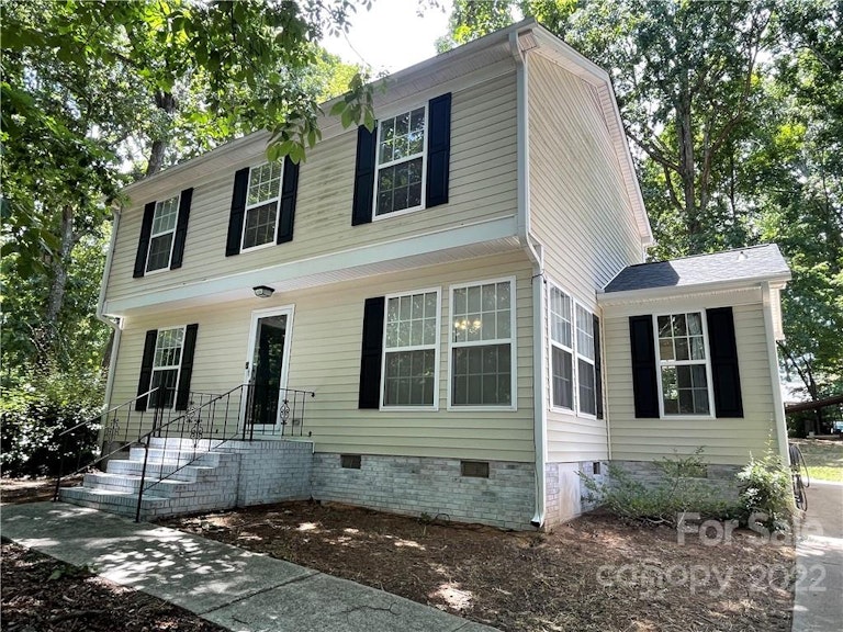 Photo 1 of 37 - 14108 Mill House Dr, Matthews, NC 28105