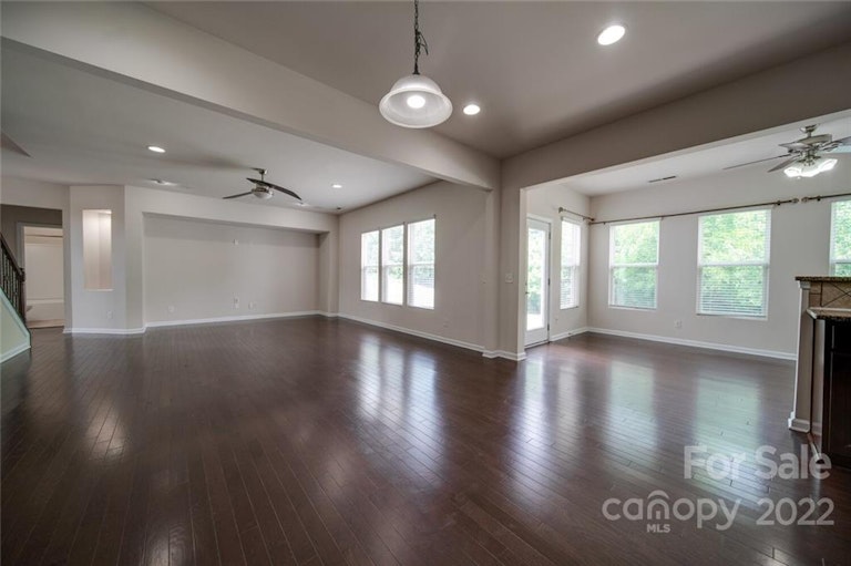 Photo 13 of 32 - 6727 Coral Rose Rd, Charlotte, NC 28277