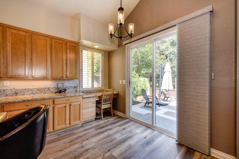 Photo 15 of 42 - 12017 Gold Pointe Ln, Gold River, CA 95670