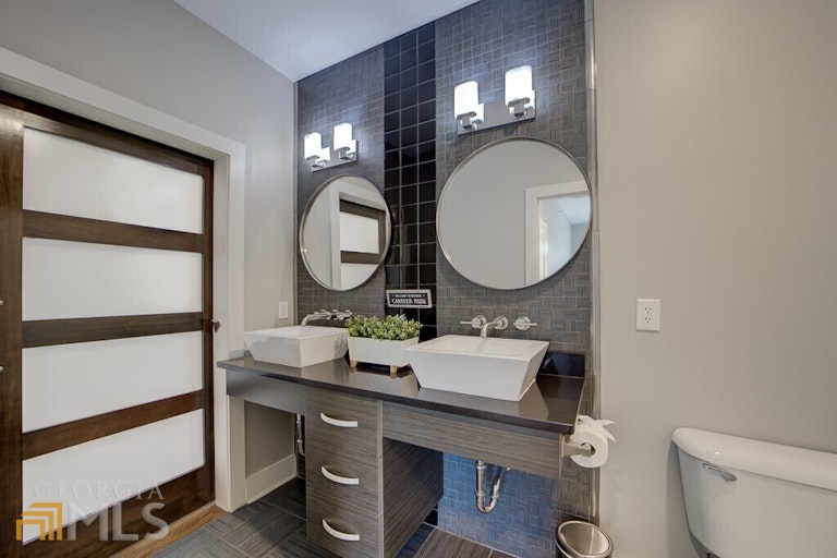 Photo 11 of 44 - 1300 Dekalb Ave NE #132, Atlanta, GA 30307