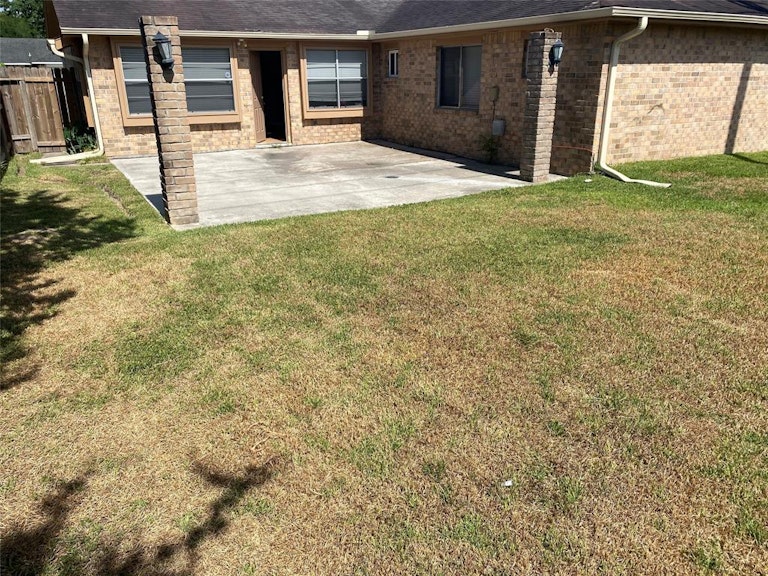 Photo 24 of 25 - 15211 Heron Park Dr, Humble, TX 77396