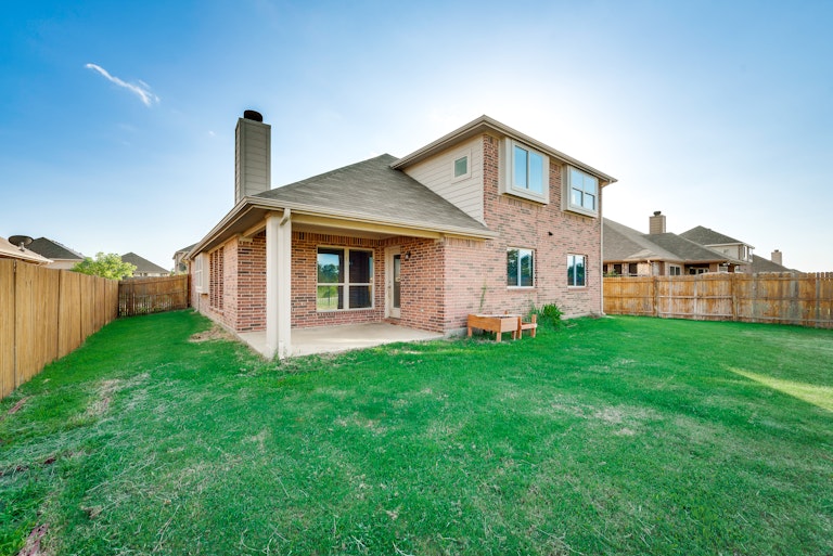 Photo 37 of 37 - 1129 Longhorn Dr, Aubrey, TX 76227