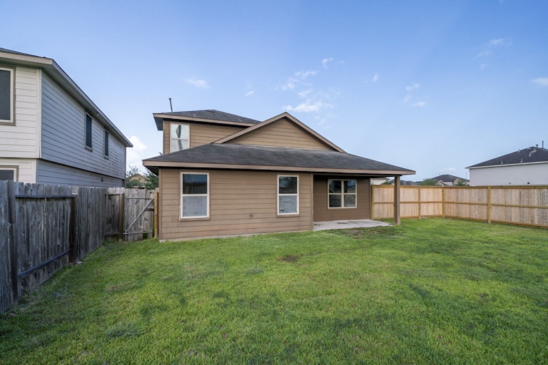 Photo 34 of 36 - 14030 Brunswick Place Dr, Houston, TX 77047