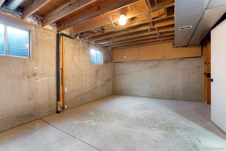 Photo 28 of 34 - 16929 E Amherst Dr, Aurora, CO 80013