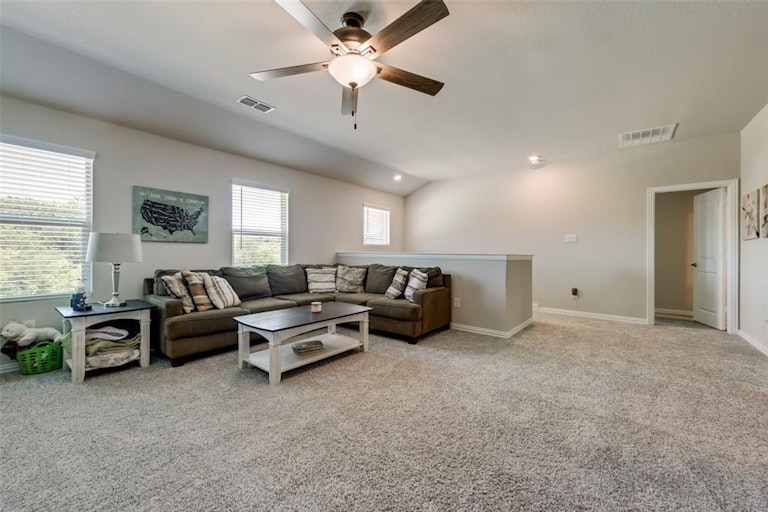 Photo 26 of 40 - 448 Crystal Clear Ln, Princeton, TX 75407