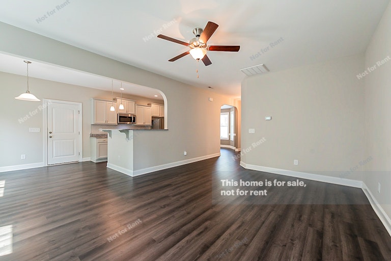 Photo 9 of 18 - 115 Trailblazer Ln, Garner, NC 27529