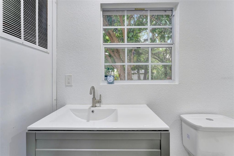 Photo 35 of 36 - 5801 78th Ave N, Pinellas Park, FL 33781