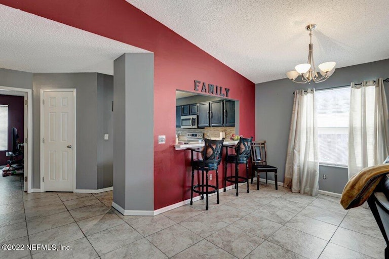 Photo 8 of 42 - 11981 Harbour Cove Dr S, Jacksonville, FL 32225