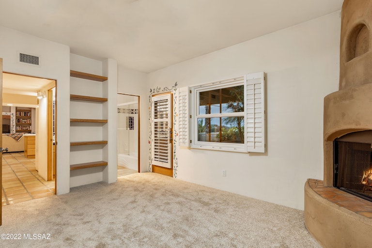 Photo 16 of 50 - 4615 E Coachlight Ln, Tucson, AZ 85718