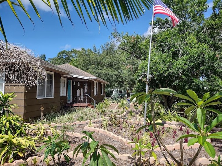 Photo 47 of 56 - 2256 Burlington Ave N, Saint Petersburg, FL 33713