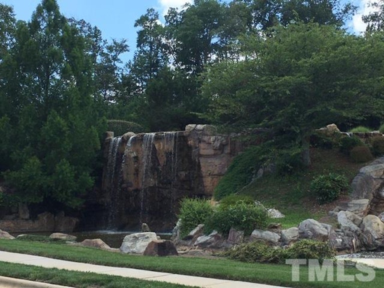 Photo 38 of 39 - 61 N Crest Dr #214, Chapel Hill, NC 27517