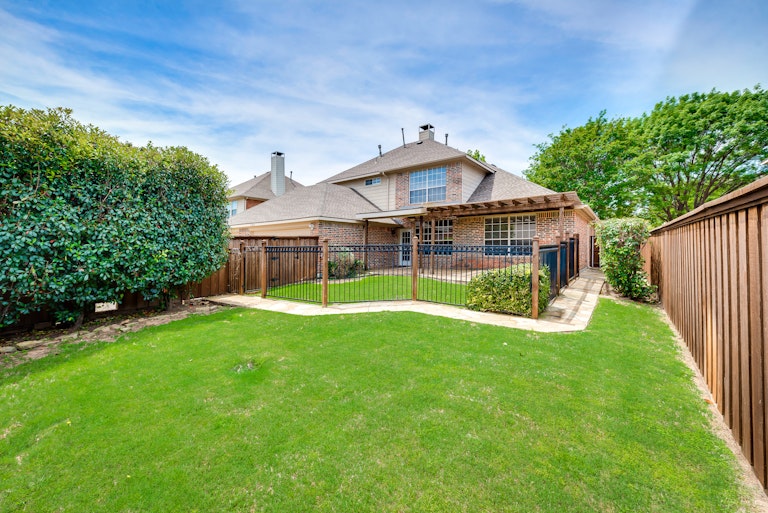 Photo 28 of 30 - 106 Forest Bend Dr, Coppell, TX 75019