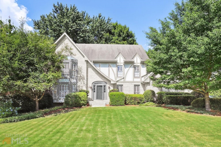 Photo 1 of 41 - 1005 Redstone Ln, Atlanta, GA 30338